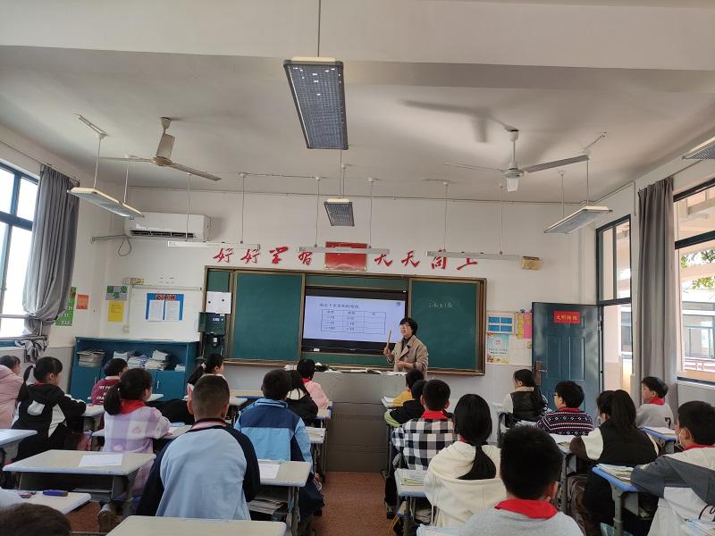 11.27-1吴一磨.jpg 11.27-1吴一磨.jpg