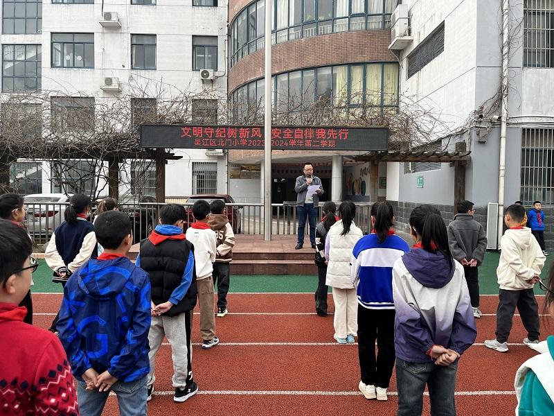 800d6679f656aa84e208bd23004a113.jpg 800d6679f656aa84e208bd23004a113.jpg