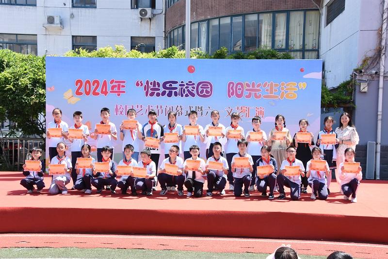 DSC_8153.JPG DSC_8153.JPG