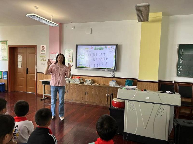 钱青2.jpg 钱青2.jpg