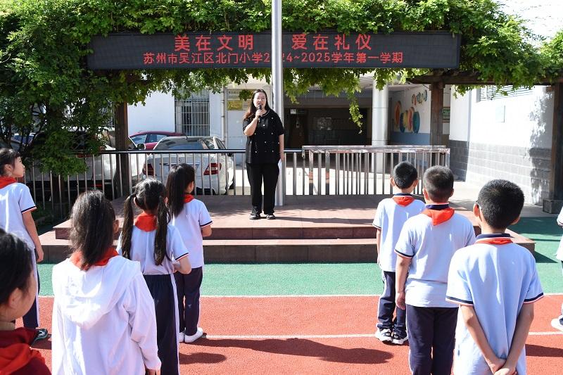 DSC_0125.JPG DSC_0125.JPG