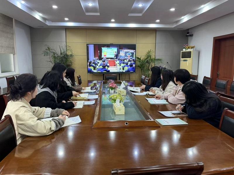 三年级新教材观摩课4.2.jpg 三年级新教材观摩课4.2.jpg