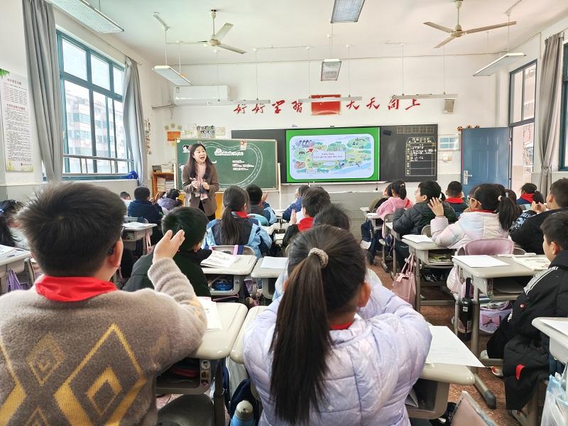 肖校一磨课1.jpg 肖校一磨课1.jpg