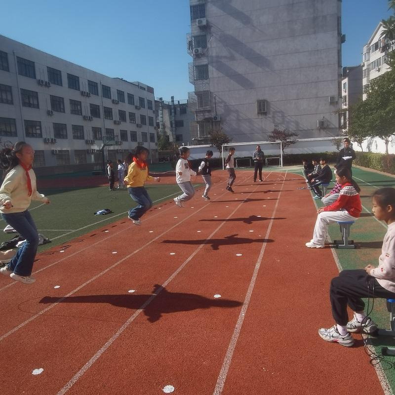跳绳1.jpg